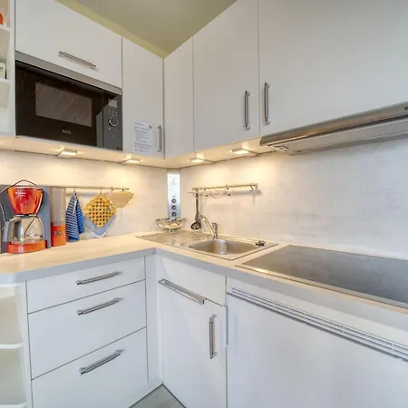 - Haus E, App 0e1108 Appartement